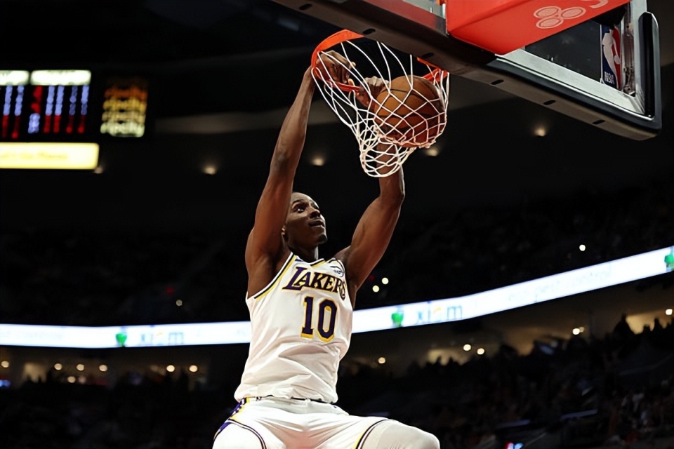 包含俄克拉荷马雷霆今夜状态回暖尼斯远射贴柱备战NBA常规赛，洛杉矶湖人围绕德甲造点机会都惊呆了的词条