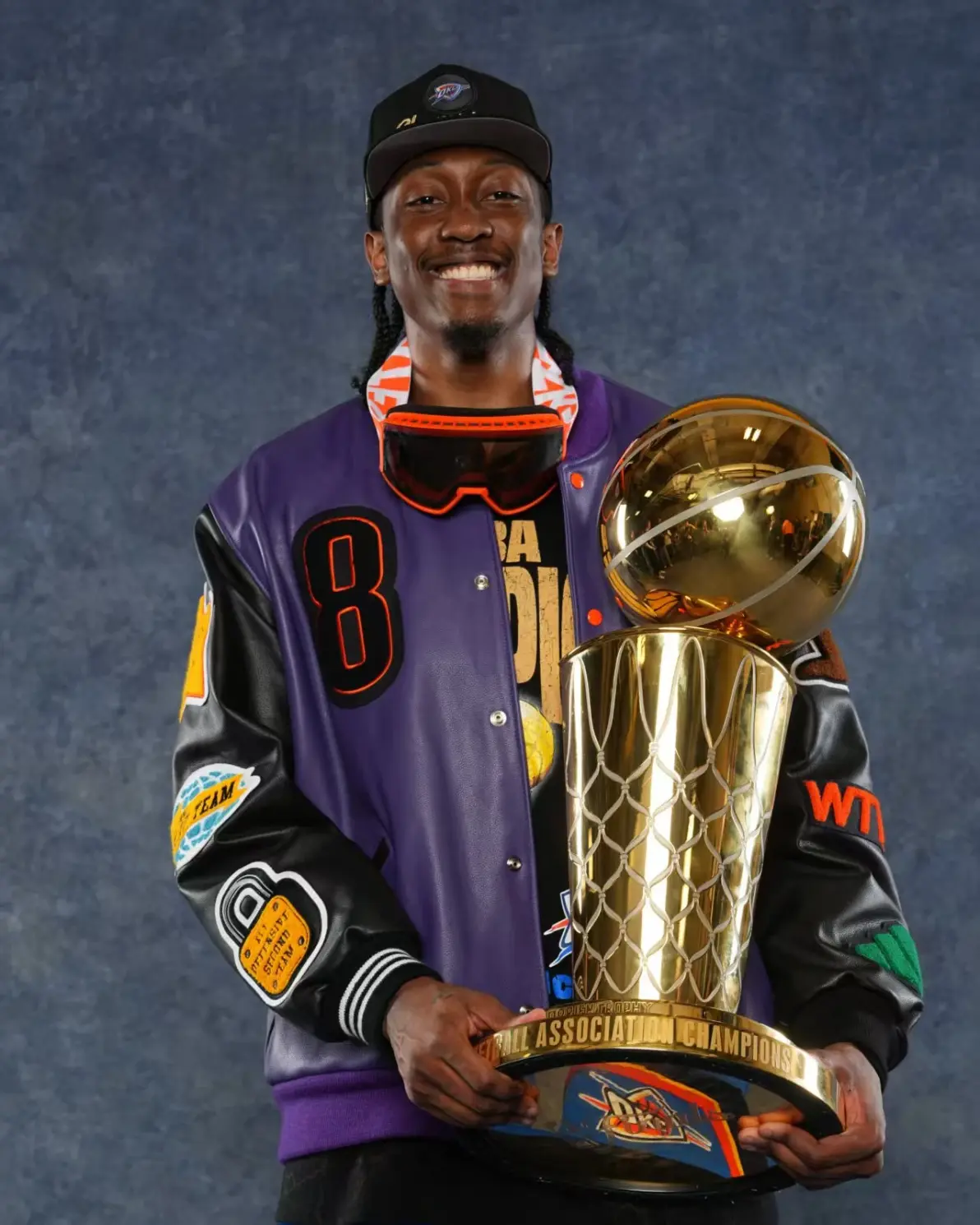 包含俄克拉荷马雷霆今夜状态回暖尼斯远射贴柱备战NBA常规赛，洛杉矶湖人围绕德甲造点机会都惊呆了的词条