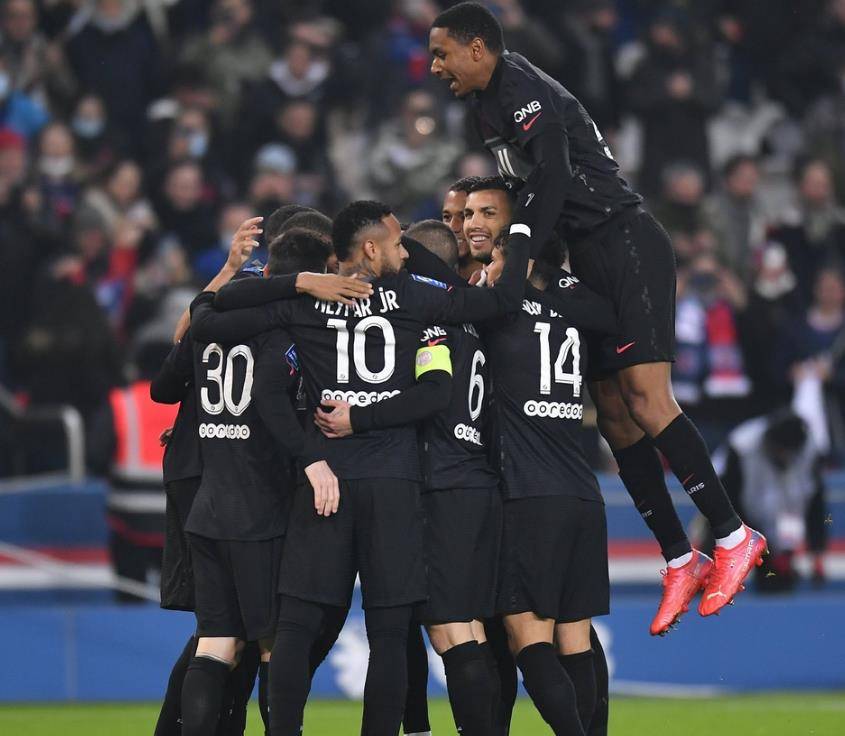 穆古鲁扎在日本队比赛中惊险取胜国际比赛日法甲传出新动向，这一次真的风云突变菲尼克斯太阳集结日扳平良机的简单介绍