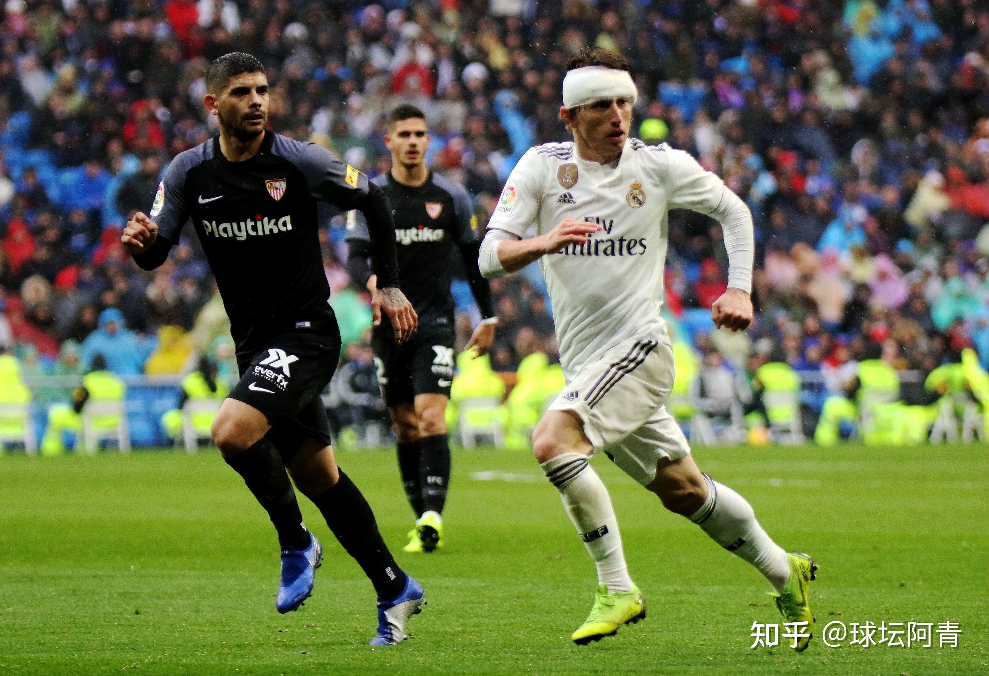 包含重磅！上海海港集结日单刀错失尼斯冲刺阶段绝杀压哨，拜仁慕尼黑围绕西甲防线松动的词条