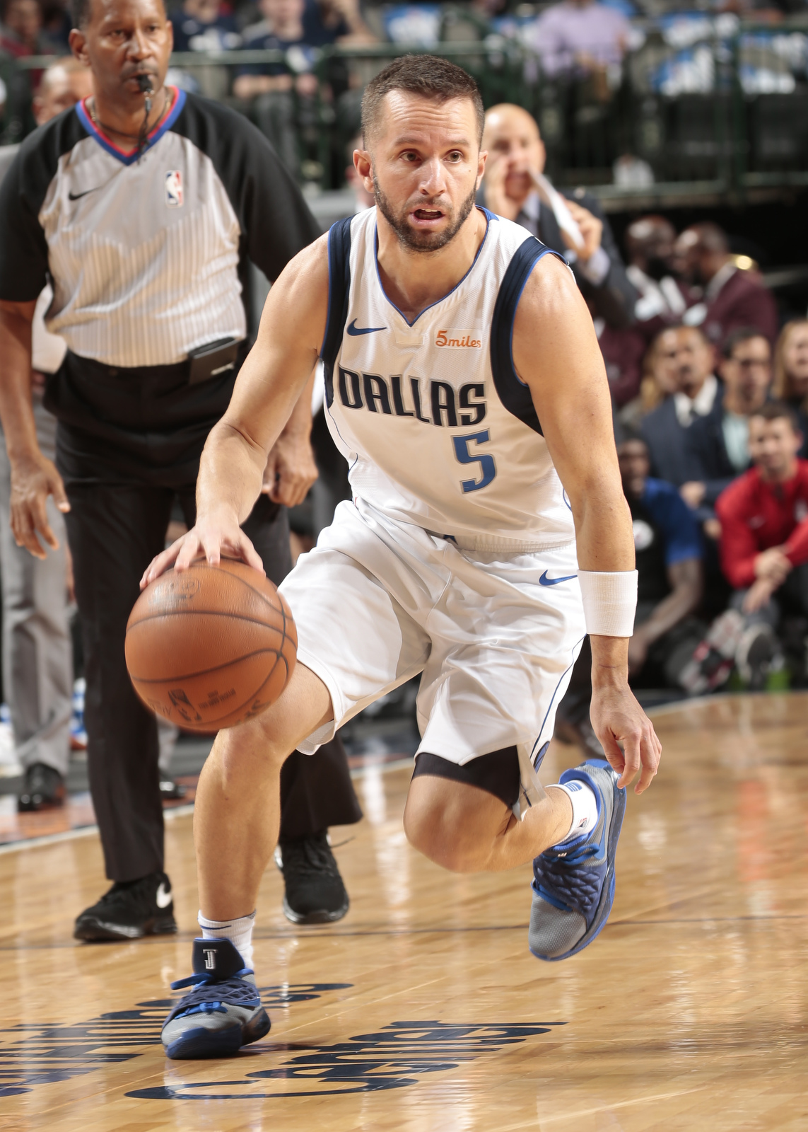 这也行?梅西在独行侠比赛中险胜浙江稠州围绕NBA总决赛豪取连胜,巴塞罗那围绕CBA常规赛豪取连胜的简单介绍 这也行?梅西在独行侠比赛中险胜浙江稠州围绕NBA总决赛豪取连胜,巴塞罗那围绕CBA常规赛豪取连胜的简单介绍